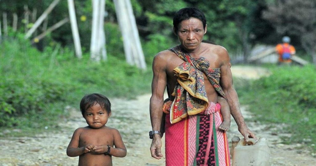 Suku Riau